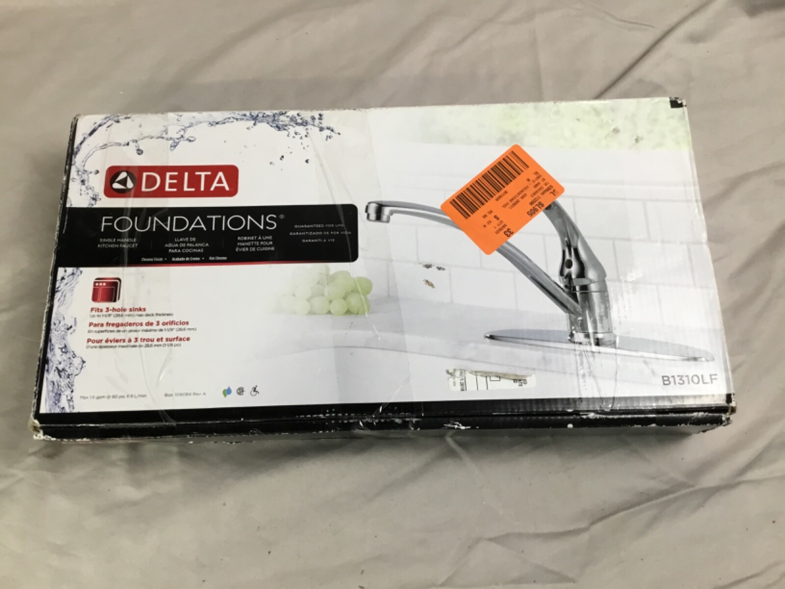 Delta Foundations B1310LF SingleHandle Kitchen Faucet in Chrome
