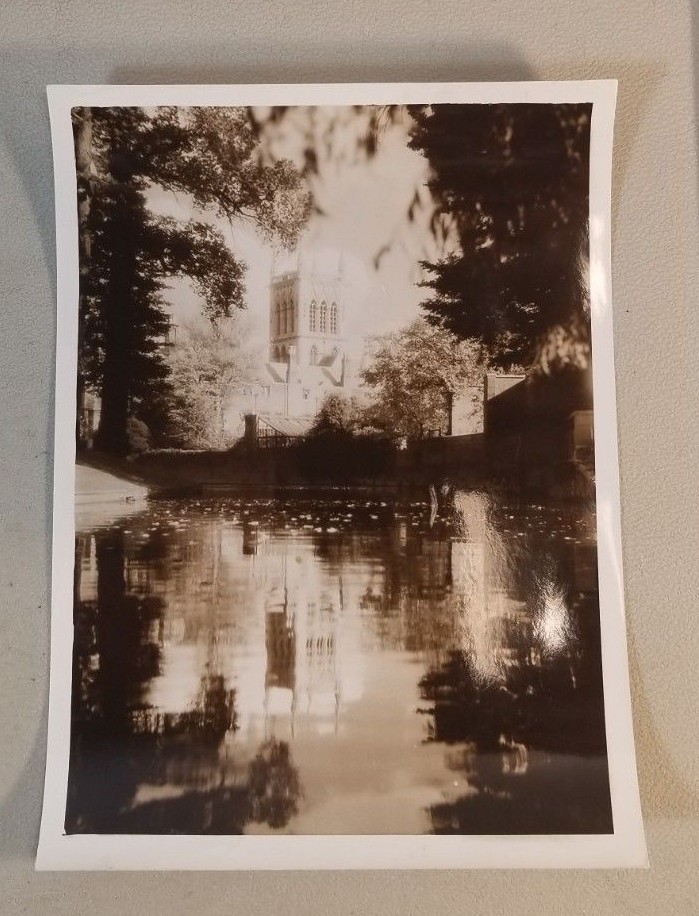 Picture 1 of 3