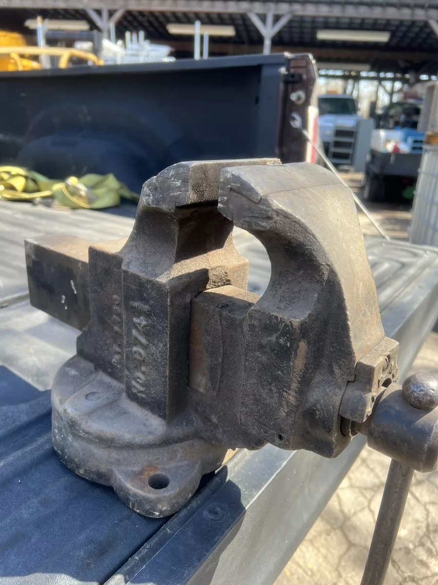 Chas parker online vise 974