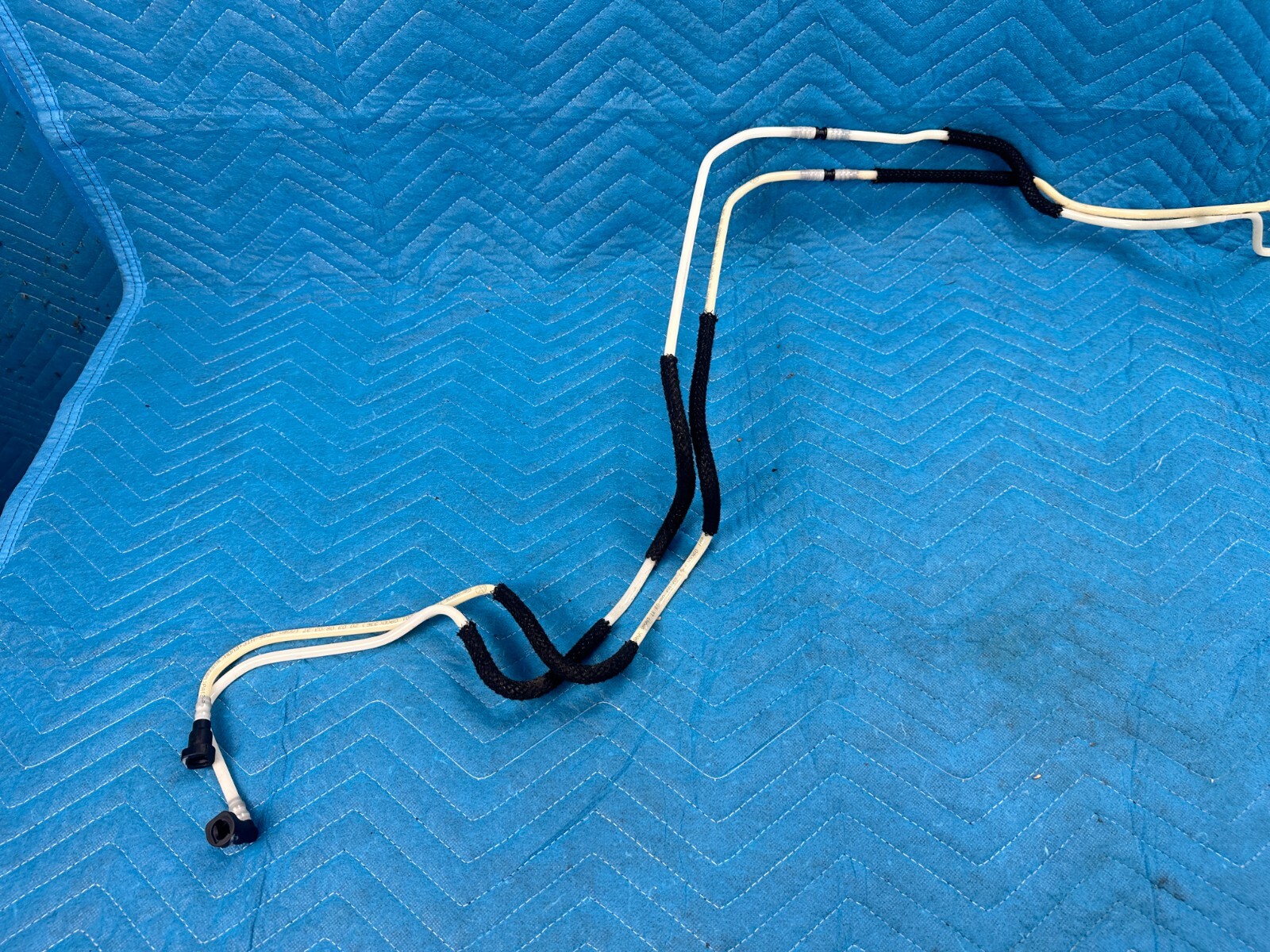 Bentley Continental Flying Spur Fuel Vapor Pipe Hose Line Tube 29k 2006-2012 OEM