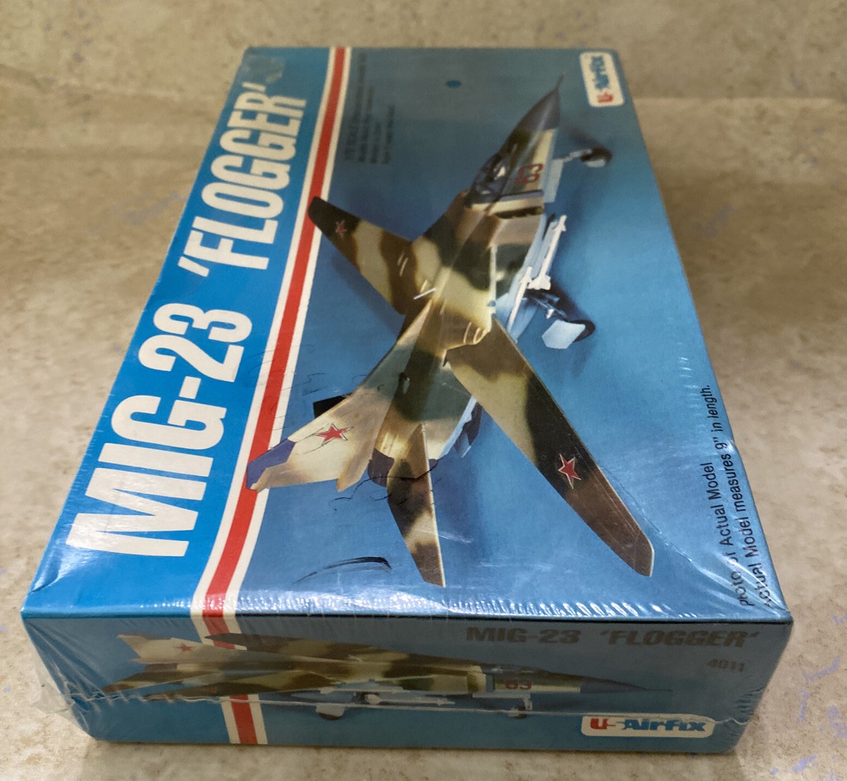 MIG-23 Flogger ダイキャストモデル 5856_web_feature.jpg