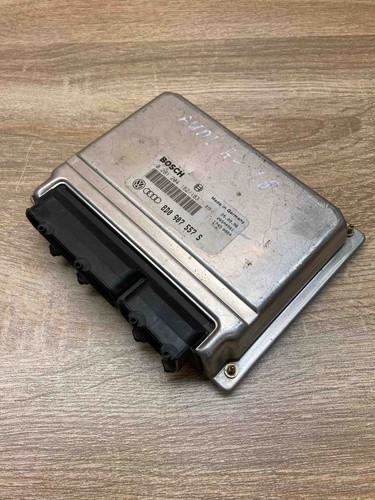 8D0907557S 0261204182 Bosch Audi A4 Motorsteuergerät Motormodul Einheit