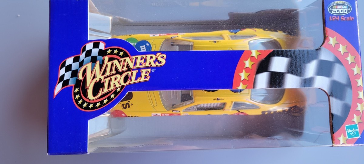 NASCAR KEN SCHRADER 2000 WINNER'S CIRCLE M&M #36 1/24 SCALE
