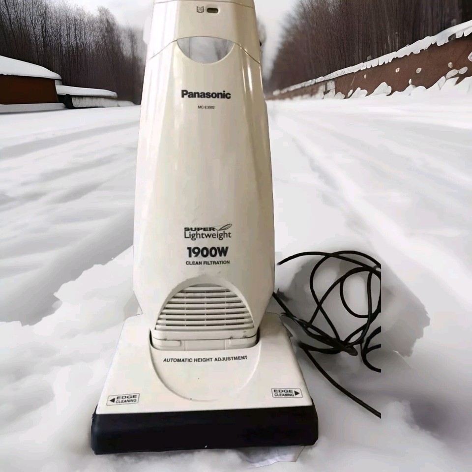 Panasonic MCE3002 Vacuum Cleaner 1900W *Powerful* Serviced Yellowed