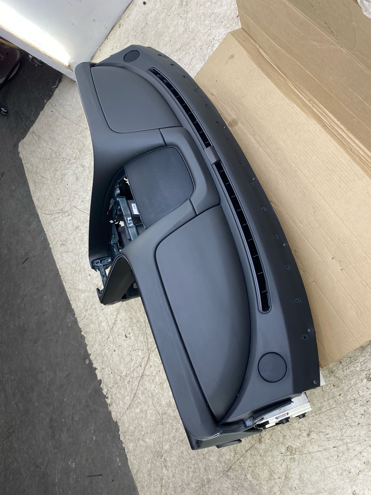2014-2019 BENTLEY FLYING SPUR OEM FRONT DASHBOARD INSTRUMENT PANEL W/AIR SRS BAG