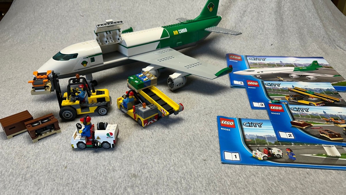 ✔️専用 LEGO CITY: Cargo Terminal With Plane #60022, Retired, With