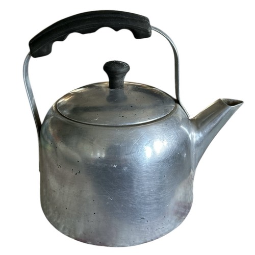 Vintage Wear-Ever Aluminium Teekessel Bakelit Griff Nr. 3052 Made In The USA - Bild 1 von 14
