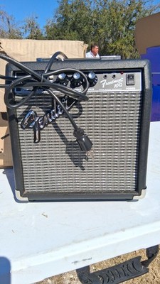 Genuine Fender Squier Frontman GUITAR AMPLIFIER 10 Watt G10 Combo Practice Amp