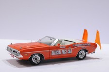 Greenlight 1971 Dodge Challenger Indy 500 Official Pace Car Scale 118 Limited
