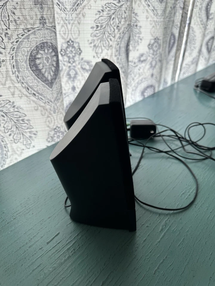 Altavoces para computadora Insignia  Foto 3 de 3