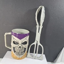 Halloween Skeleton Bones Tongs Hand 11" & 24 oz. Molded Plastic Skull Mug Cup