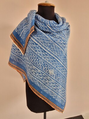 Friendly Hunting Scarf Blue Cashmere 120cm/47'' square  Mint Condition