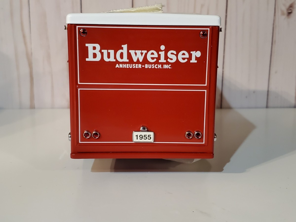 1955 Budweiser Beer White Delivery Truck 1:24 Scale Diecast Model