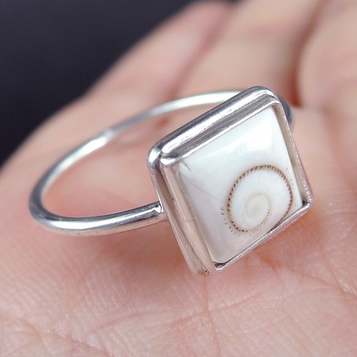 925 Sterling Silver Fine Square Shiva Eye Shell Ring Jewellery Q 1/2-UK, 8.75-US - 第 1/8 張圖片