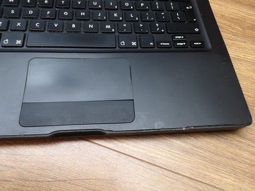 Apple Macbook A1181 schwarzer Laptop für Ersatzteile und Reparaturen - Bild 8 von 12