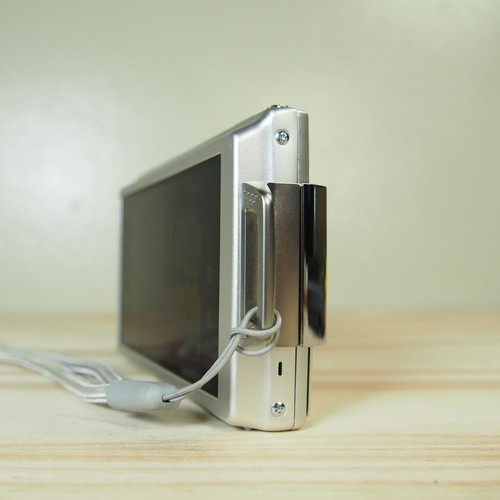 Sony Cyber-shot DSC-T200 Digital Camera Image Stabilization Touch Screen Silver - Picture 7 of 9