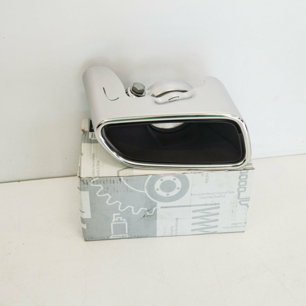 Mercedes-Benz SLK R172 Genuine Exhaust Tip Right Side A1714901227 