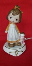 Vintage Aladdin Gifware Portable Lamp Girl Walking Her Doll - Made in USA.