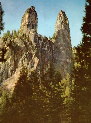 VTG CA Yosemite Falls National Park Cathedral Spires