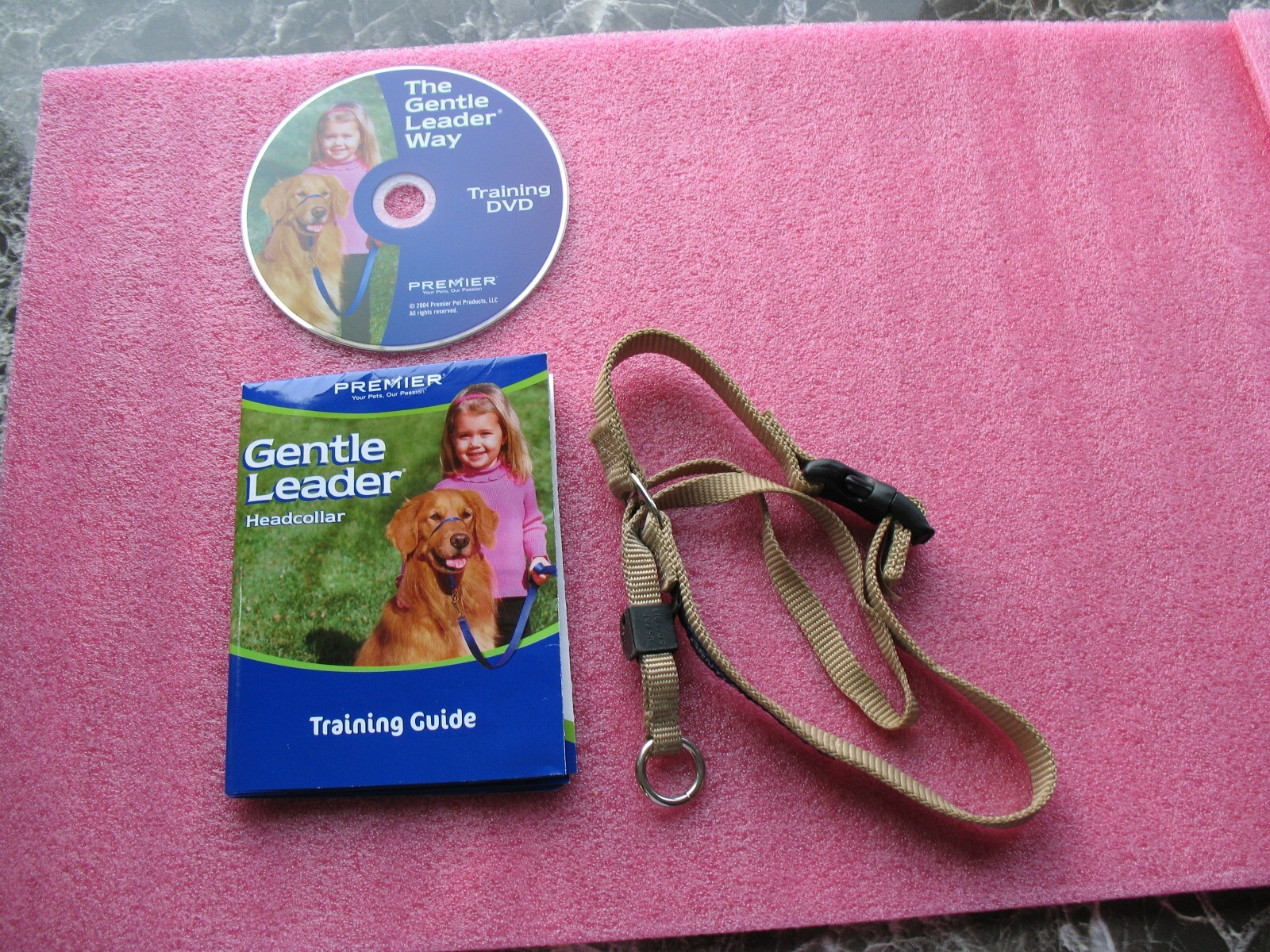 PREMIER GENTLE LEADER HEADCOLLAR, STOPS PULLING, MEDIUM (2560 LBS)FAWN