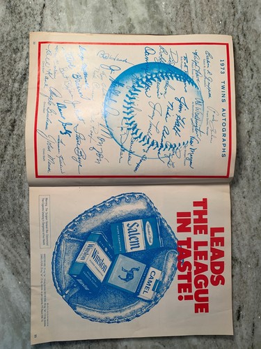 Major League Baseball Scorecards And Yearbooks Each Sold Separately - Picture 94 of 306