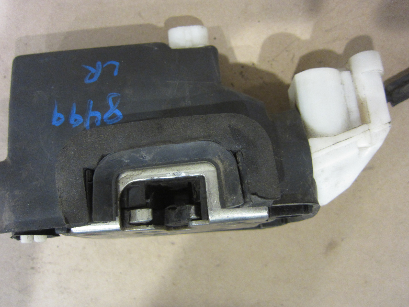 Maserati Quattroporte. LH Rear Door Lock. Part# 68206300