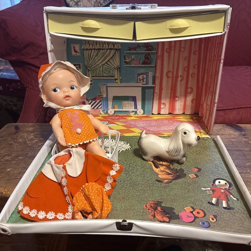 Ideal 1966 10" Foam Honeyball Doll & Vinyl Puppy Dog with Play Room Case