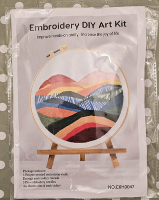 Berglandschaft Stickpackung - DIY Art Kit