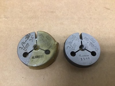 1/4 28 UNF 3A THREAD RING GAGES ALEMEDA GO PD. .2268 NO GO PD. .2243 used