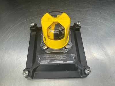 Westlock Controls 2007DBY AccuTrak Rotary Valve Position Monitor Top model 2007