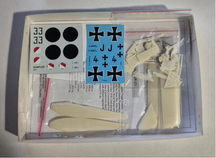 Rumpler CI German Version,1:72-Choroszy Modelbud A72(SPEDIZIONE TRACCIATA) - Immagine 2 di 2