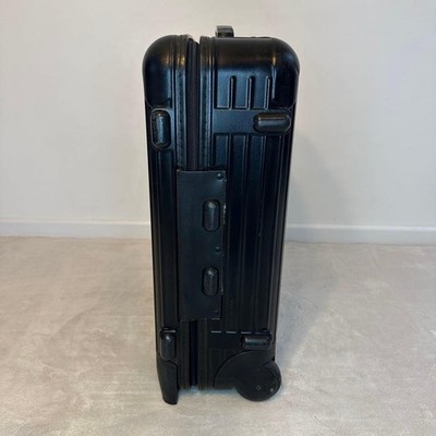 Rimowa Lufthansa Salsa Cabin 35L Black 2 wheels Carry Case