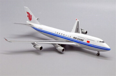 JC WINGS Air China For Boeing B747-400 B-2472 1/400 Aircraft Pre