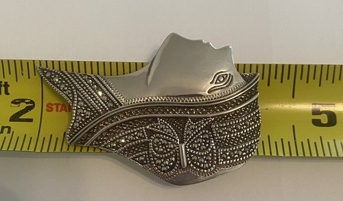 VINTAGE STERLING SILVER MARCASITE LADY WITH A BOW PIN BROOCH 13.4 GRAMS D35 - Picture 3 of 10