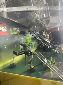 Lego Alien Conquest Toys R Us Store Lighted Display Sets #7051, 7065 And 7066