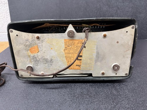 Vintage 1948/49 Silvertone 8005 Tube Radio Sears Blue Ice Metallic works damage - Picture 5 of 6