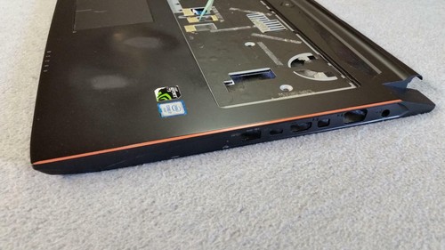 Gigabyte P57Wv6-NE2 Palmrest Trackpad Assembly Grade B w/Bottom Case - Picture 5 of 9