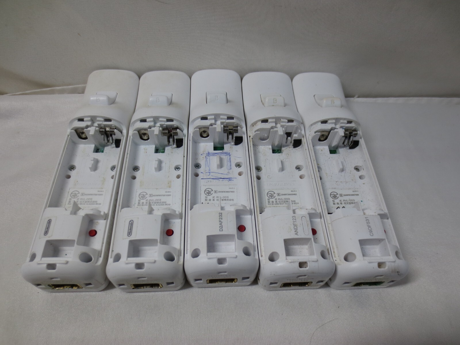 Official OEM Nintendo Wii Remote White RVL-003 Lot Of 5 Controller For Parts