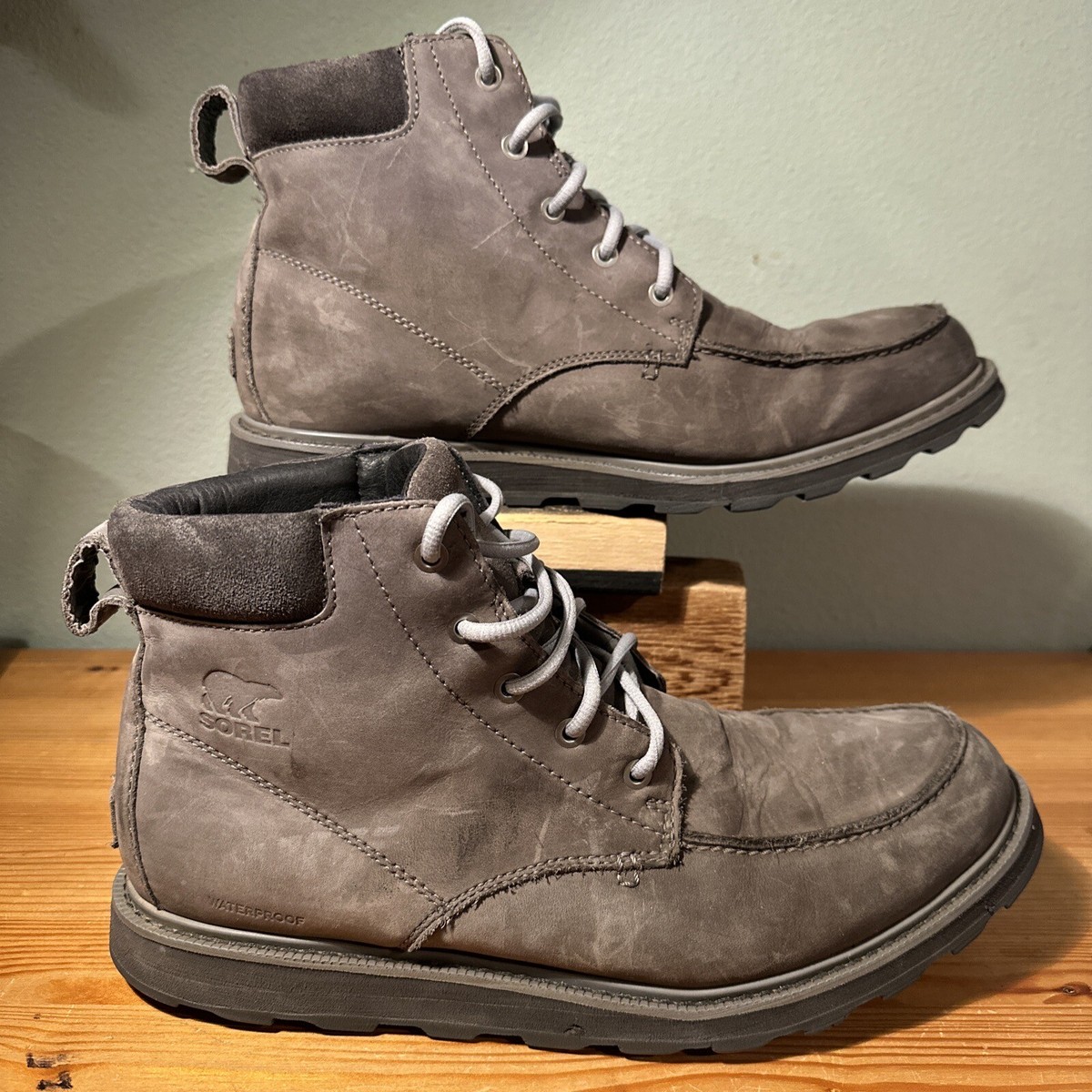 Sorel Madson Moc Toe Waterproof Leather Boots Men display picture 1