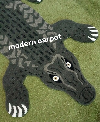 Krokodilförmiger Vorleger Grau Alligator Neuheit Tierhaut Kinderzimmerteppich...