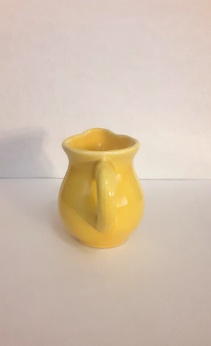 Harlequin Individual Creamer in Yellow | Toy Pitcher Homer Laughlin Fiesta - Picture 3 of 6