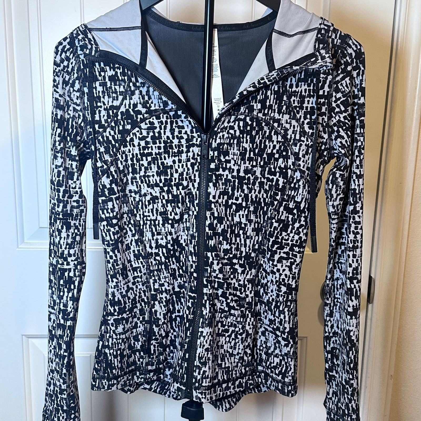 Lululemon Hooded Define Jacket Women's 4 Nulu Block Ice Grey Black Athletic Gym