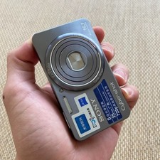 Sony Cyber-shot DSC-W570 CCD Digital Camera 16.1 MP 5x Zoom Silver -Tested