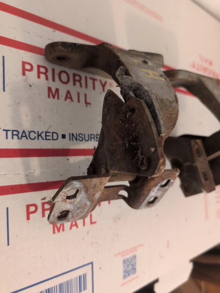 Buick Riviera 1963 1964 par de bisagras de puerta izquierda Foto 3 de 4