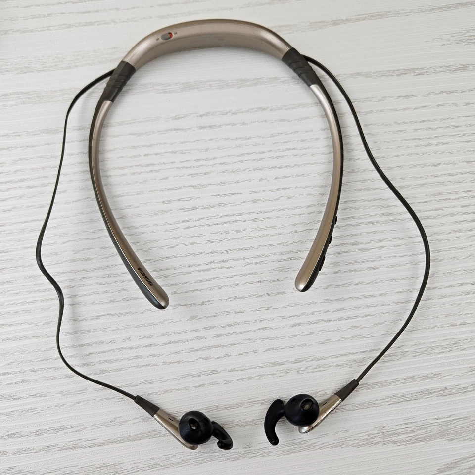 Samsung Level U EO-BG920 Wireless Bluetooth Headphones In-Ear Neckband Gold - Image 2 of 4