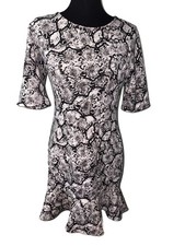 Women’s Dress 3/4 Sleeves Express Size 8 Animal Print Black and White