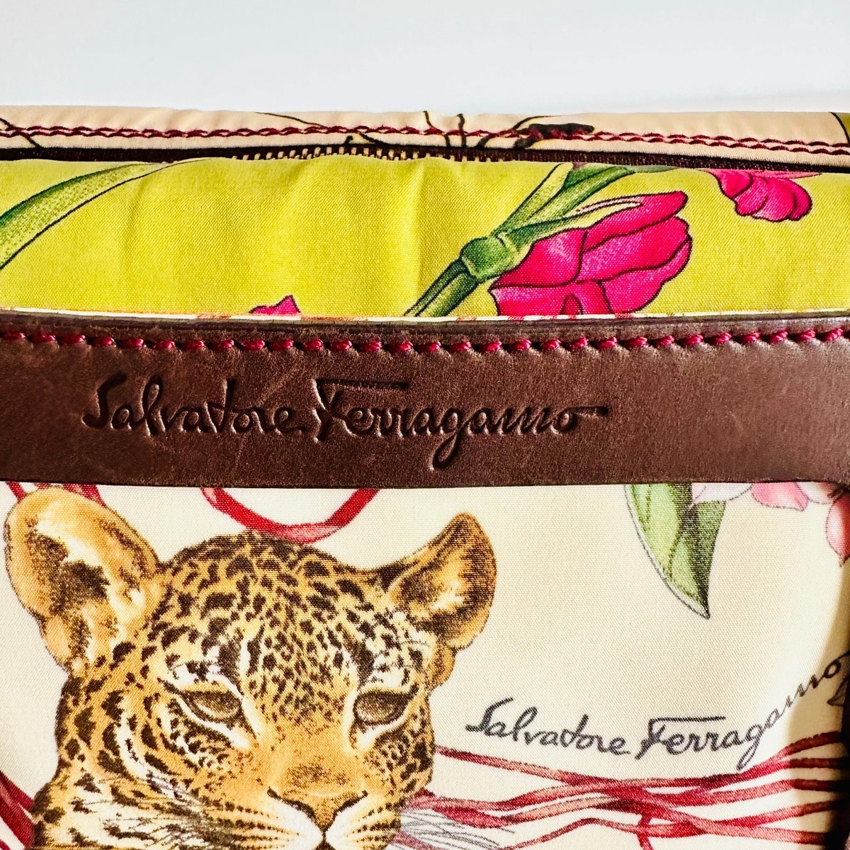 RARE SALVATORE FERRAGAMO FIERA SATIN WILDLIFE SAFARI JUNGLE PRINT