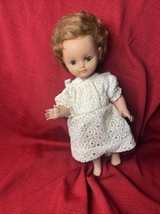 Vintage 1976 belle BELLA Poupée de France
