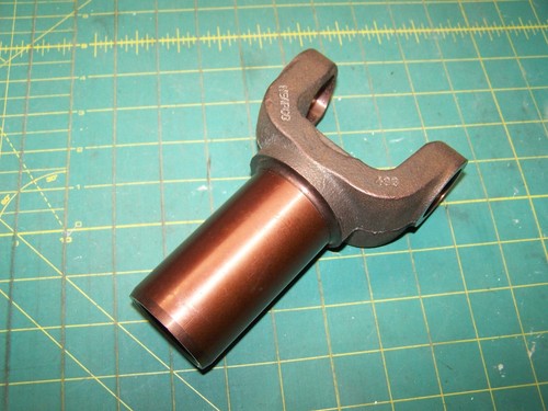 SY-400- 1350 Steel Transmission Slip Yoke GM, TH400/Muncie, M-22/M-21/B.W. - Picture 2 of 4