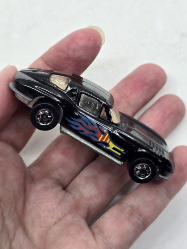 Corvette Stingray 1979 vintage negro con llamas Hot Wheels - Imagen 6 de 8